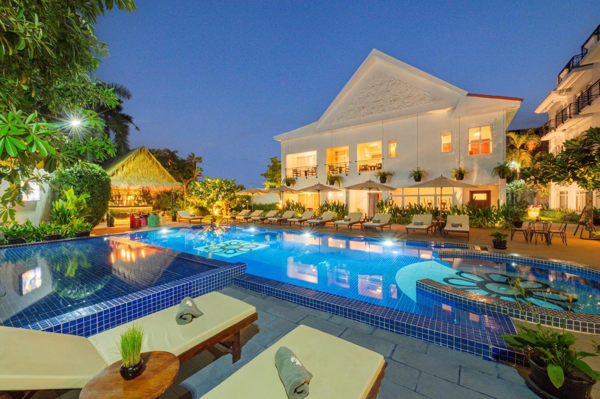 Sala Siem Reap Hotel Esterno foto The hotel's pool